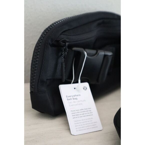 Lululemon LU9AX2S Women's One Size Black Everywhere Belt Bag - Picture 4 of 8